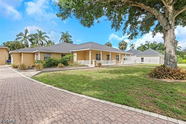 1357 Osceola DR, Fort Myers, FL 33901