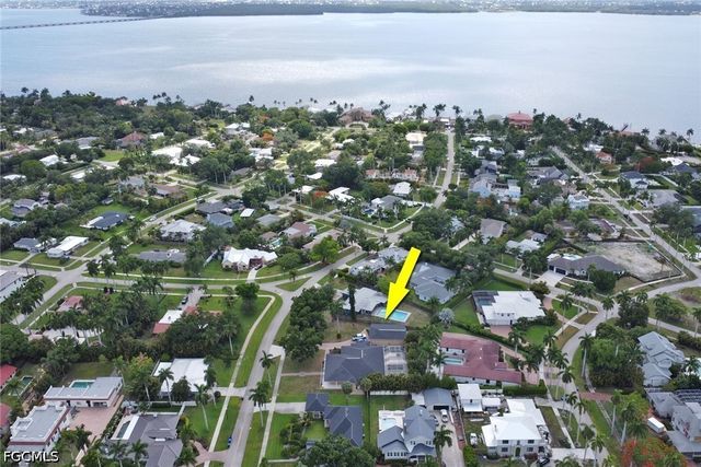 1357 Osceola DR, Fort Myers, FL 33901