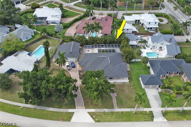 1357 Osceola DR, Fort Myers, FL 33901