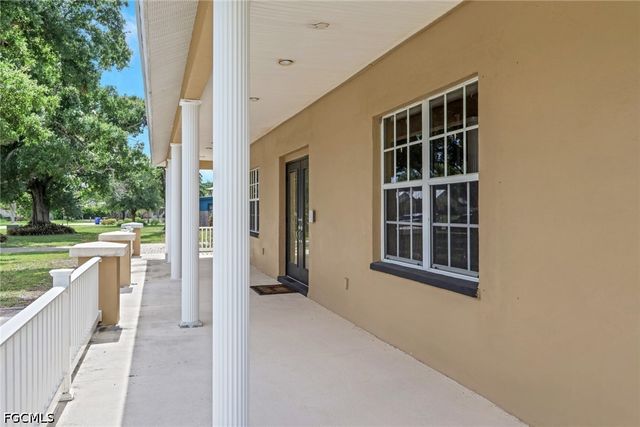 1357 Osceola DR, Fort Myers, FL 33901