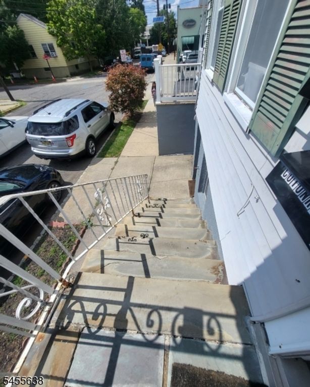 33 Alva St, Bloomfield Twp., NJ 07003 — photo 3