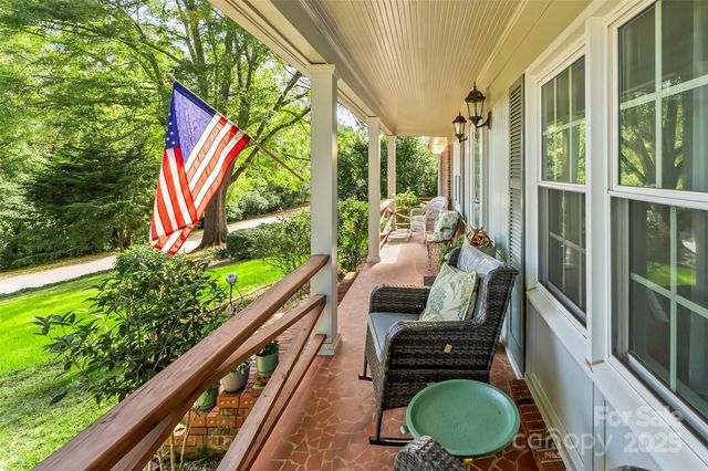 45 36th Avenue NW, Hickory, NC 28601