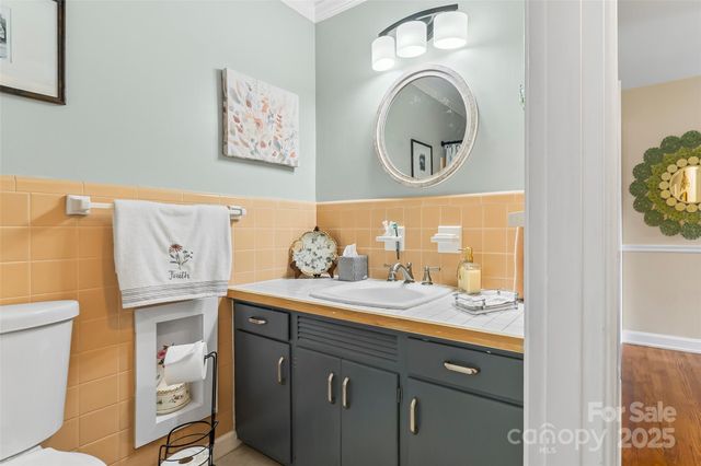 45 36th Avenue NW, Hickory, NC 28601