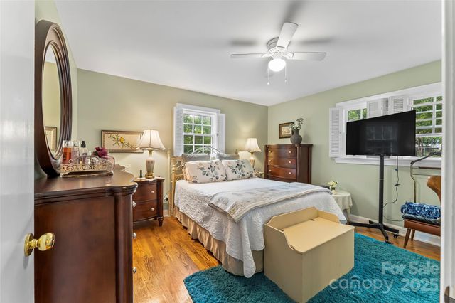 45 36th Avenue NW, Hickory, NC 28601