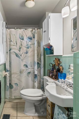 45 36th Avenue NW, Hickory, NC 28601