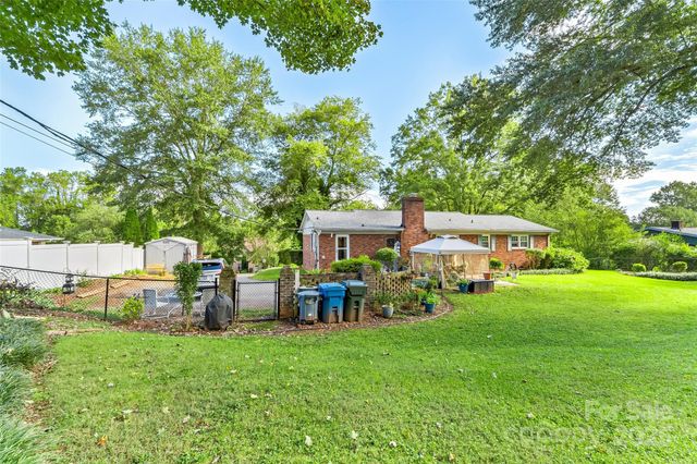 45 36th Avenue NW, Hickory, NC 28601