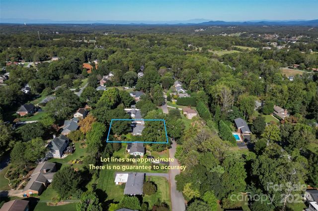 45 36th Avenue NW, Hickory, NC 28601