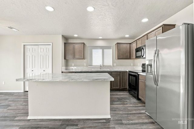 17796 E Pegram Way, Nampa, ID 83687