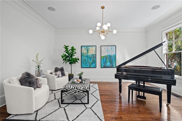 94 W Belle Isle Road, Atlanta, GA 30342