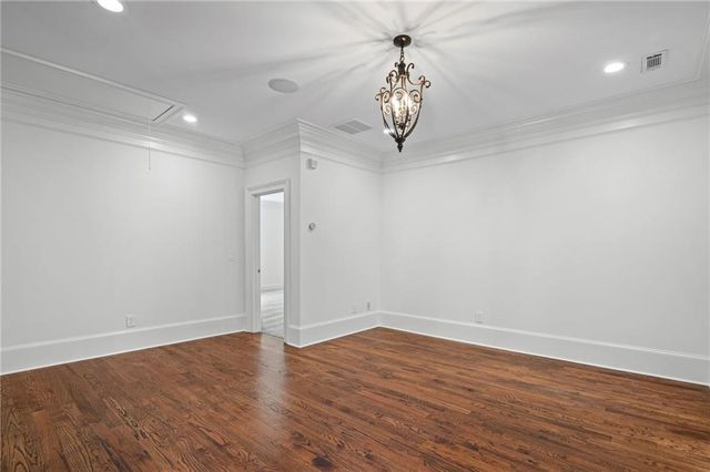 94 W Belle Isle Road, Atlanta, GA 30342