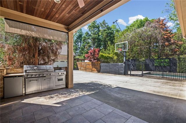 94 W Belle Isle Road, Atlanta, GA 30342