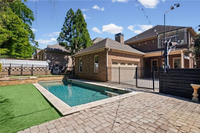 94 W Belle Isle Road, Atlanta, GA 30342