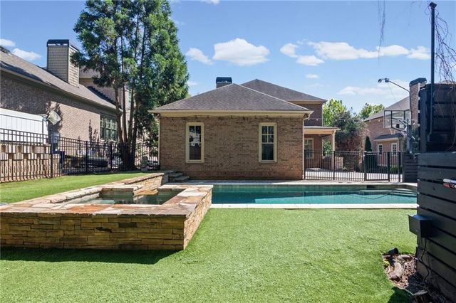 94 W Belle Isle Road, Atlanta, GA 30342