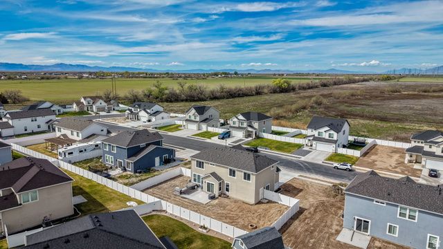 3491 W 3275 N, Plain City, UT 84404