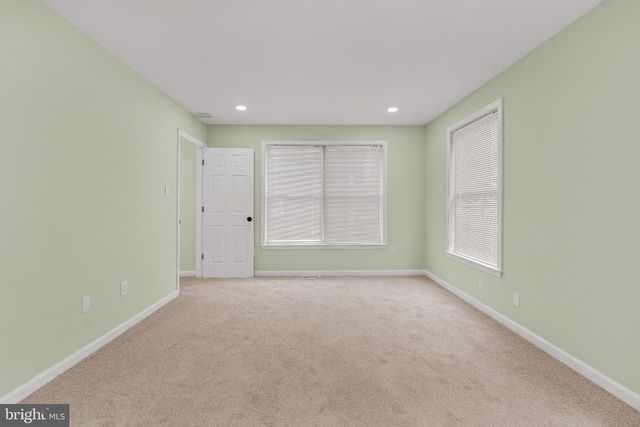 500 MAGNOLIA ST, Beverly, NJ 08010