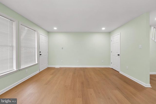 500 MAGNOLIA ST, Beverly, NJ 08010