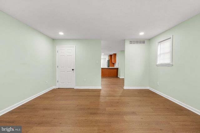 500 MAGNOLIA ST, Beverly, NJ 08010