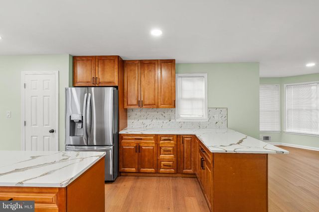500 MAGNOLIA ST, Beverly, NJ 08010