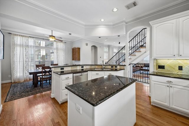 5111 Inker Street C, Houston, TX 77007