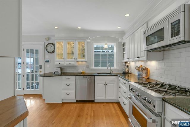 724 W Saddle River Road, Ho-ho-kus, NJ 07423