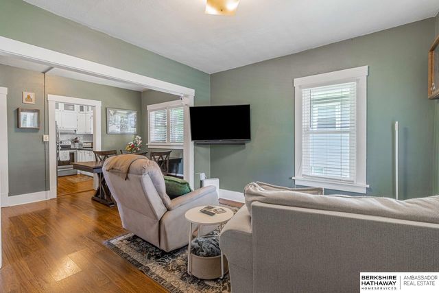 4640 Larimore Avenue, Omaha, NE 68104