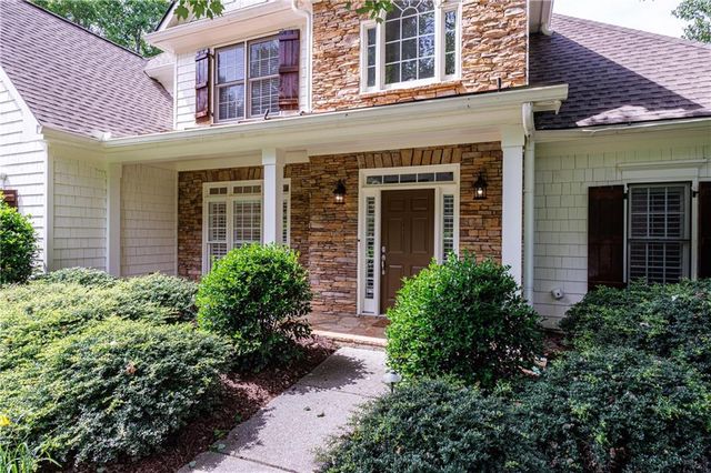 300 Foxglove Court, Alpharetta, GA 30004