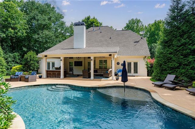 300 Foxglove Court, Alpharetta, GA 30004