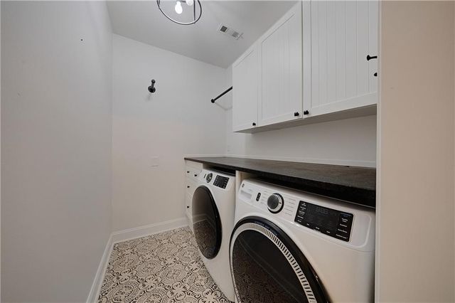 300 Foxglove Court, Alpharetta, GA 30004