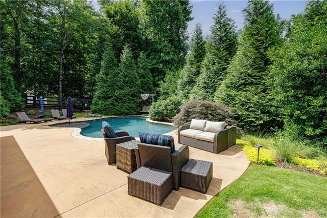 300 Foxglove Court, Alpharetta, GA 30004