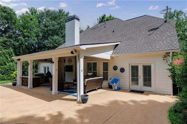 300 Foxglove Court, Alpharetta, GA 30004