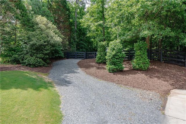300 Foxglove Court, Alpharetta, GA 30004