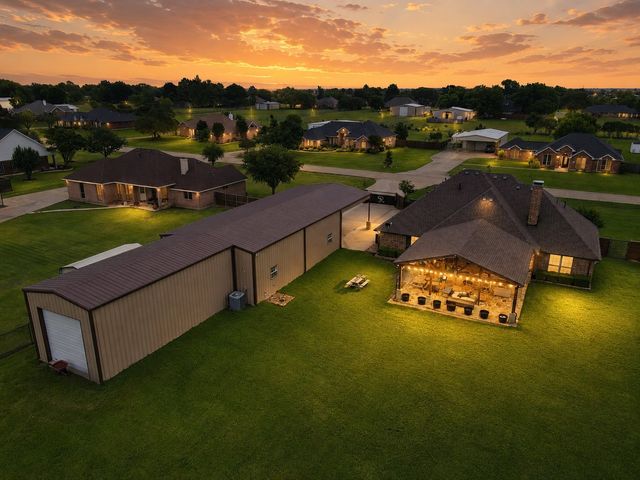 10131 Richard Circle, Forney, TX 75126