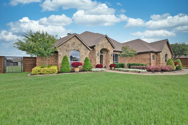 10131 Richard Circle, Forney, TX 75126
