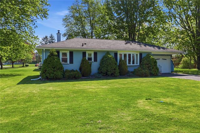 30 Adela Circle, Chili, NY 14624