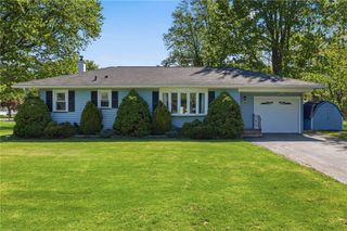 30 Adela Circle, Chili, NY 14624