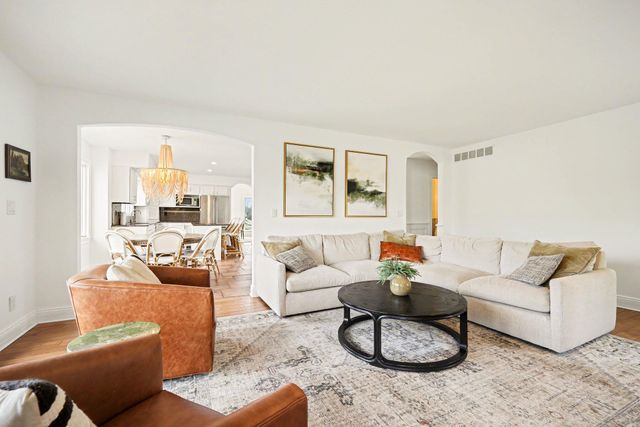 195 Amhurst Place, Valparaiso, IN 46385