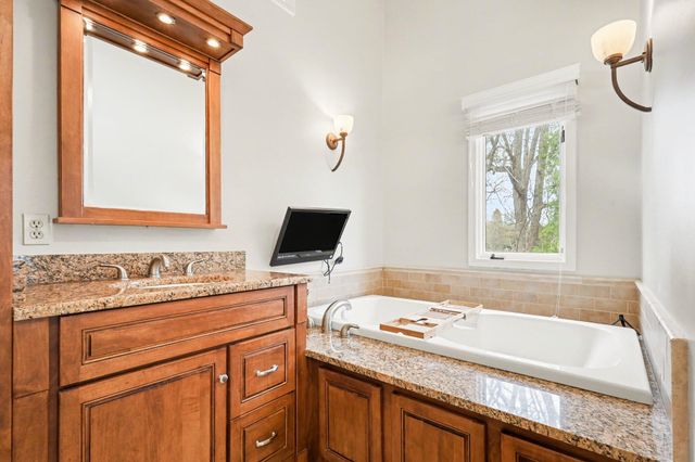 195 Amhurst Place, Valparaiso, IN 46385