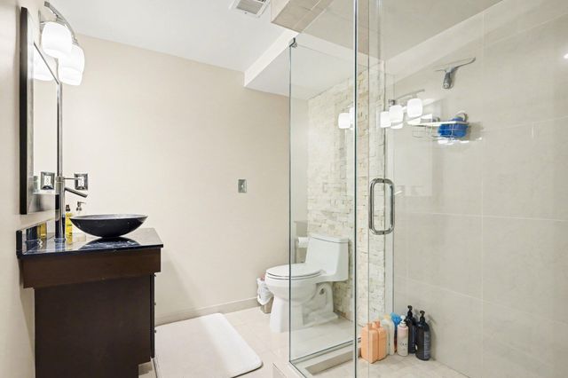 195 Amhurst Place, Valparaiso, IN 46385