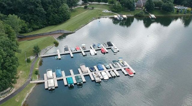 195 Amhurst Place, Valparaiso, IN 46385