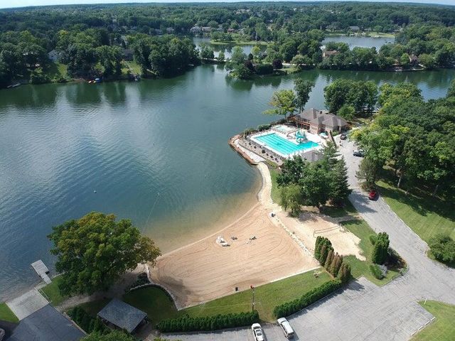 195 Amhurst Place, Valparaiso, IN 46385