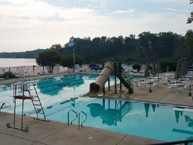 195 Amhurst Place, Valparaiso, IN 46385