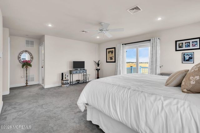 385 Kingfisher Road, Tuckerton, NJ 08087