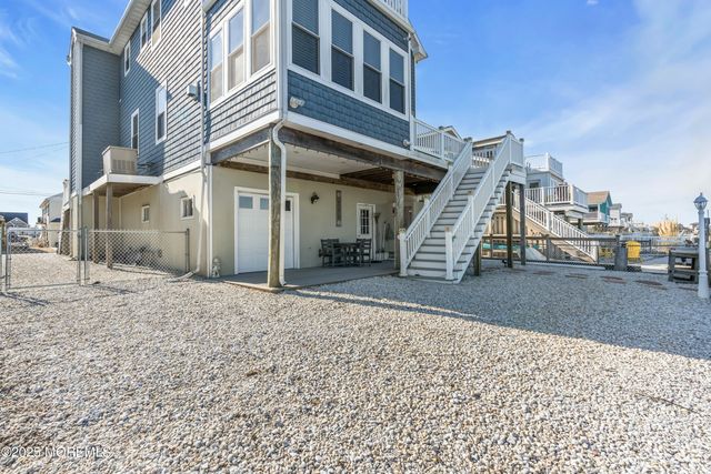 385 Kingfisher Road, Tuckerton, NJ 08087