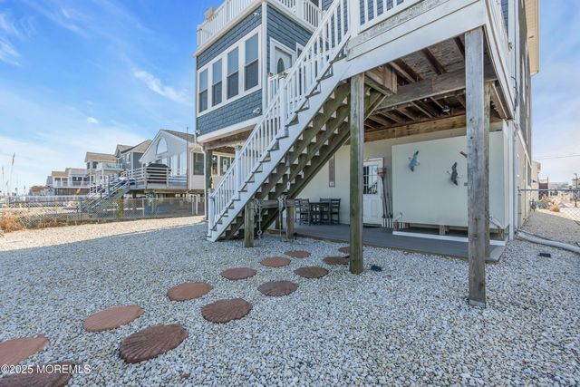 385 Kingfisher Road, Tuckerton, NJ 08087