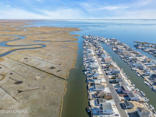 385 Kingfisher Road, Tuckerton, NJ 08087