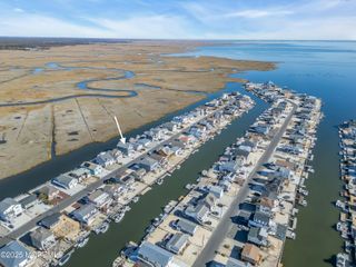 385 Kingfisher Road, Tuckerton, NJ 08087