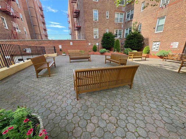 63-61 Yellowstone Boulevard 3E, Forest Hills, NY 11375