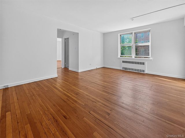 63-61 Yellowstone Boulevard 3E, Forest Hills, NY 11375