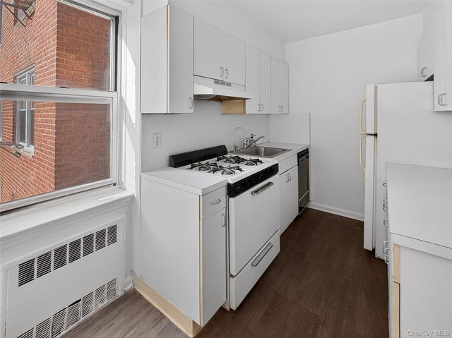 63-61 Yellowstone Boulevard 3E, Forest Hills, NY 11375