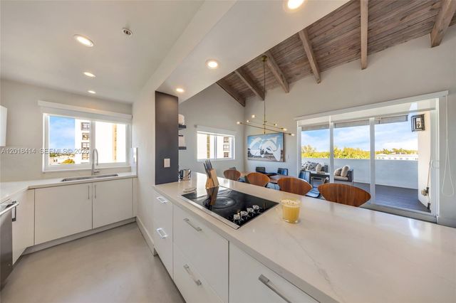 50 Ocean Lane Dr PH603, Key Biscayne, FL 33149